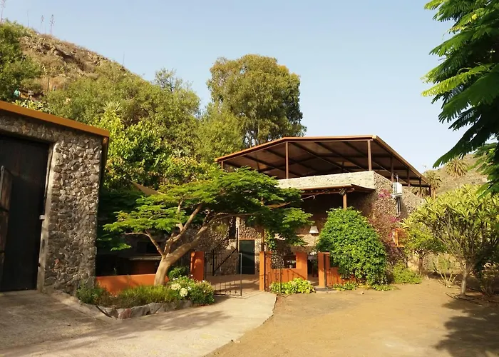 Peaceful House Set On A Vineyard & Work Friendly