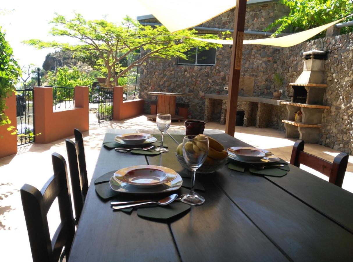 Holiday home Peaceful House Set On A Vineyard & Work Friendly